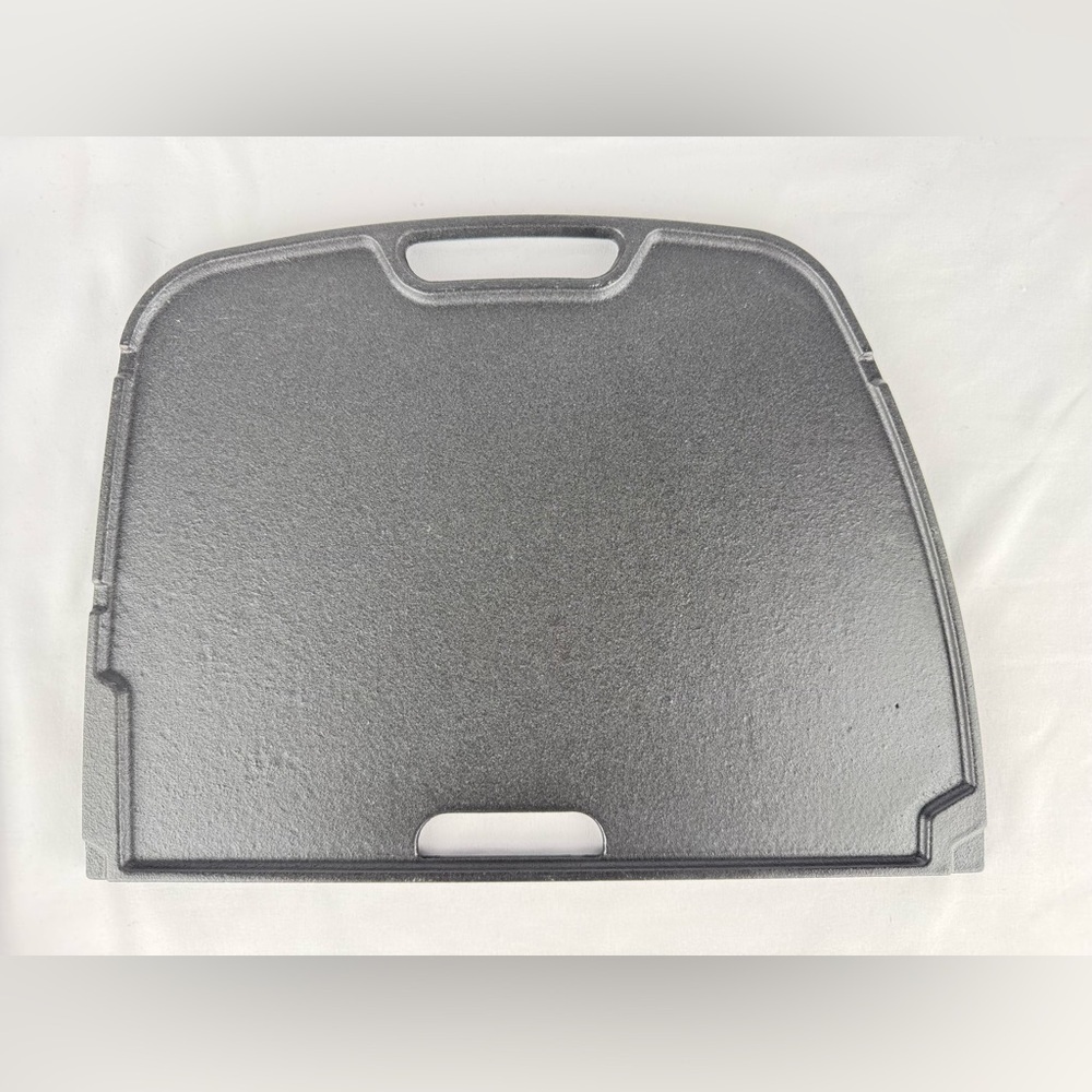 Napoleon TravelQ™ Cast Iron Reversible Griddle - Picture 3 of 4